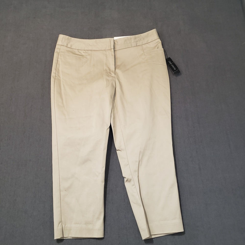Worthington Capri Womens Size 10 Petite Low Rise Slim Fit Tan Cropped